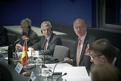 Claude Bartolone, Norbert Lammert in der Jurysitzung für den deutsch-französischen Parlamentspreis
