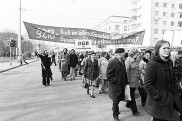 25.02.1975: Demonstration