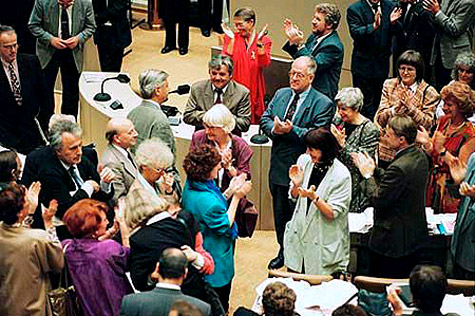 25.06.1992: Abstimmung
