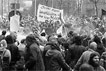 22.11.1983: Anhänger der Friedensbewegung protestieren