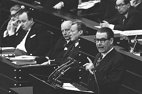24.02.1972: Gerhard Schröder