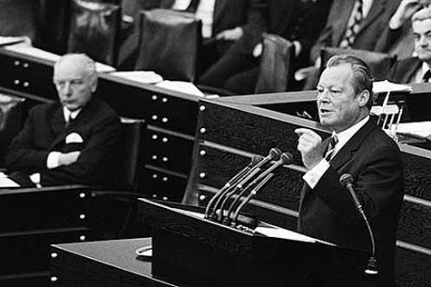 10.05.1972: Bundeskanzler Willy Brandt (r.)