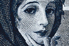 Abbildung einer Frau auf einem Geldschein