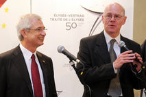 Lammert bei der Pressekonferenz