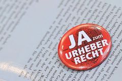 Button mit der Aufschrift 'Ja zum Urheberrecht'