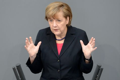 Angela Merkel während ihrer Rede im Bundestag.