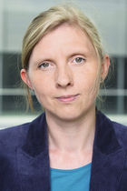 Portraitfoto Corinna Rüffer