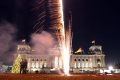 Feuerwerk vor dem Reichstagsgebäude