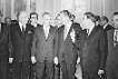 Willy Brandt besucht die Sowjetunion: Empfang im Kreml (v.l.): Der Bundesminister des Auswärtigen, Walter Scheel, der sowjetische Ministerpräsident Alexej Kossygin, Bundeskanzler Willy Brandt und der Parteichef der KPdSU, Leonid Breschnew.