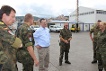 Gespräch mit Soldaten und dem Leiter des Logistischen Umschlagpunktes