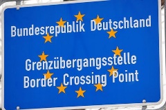 Das Gericht kippt die Regelung zum Wahlrecht der Auslandsdeutschen.