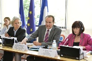 Botschafterin Susanne Wasum-Rainer, Ausschussvorsitzende Gunther Krichbaum, Danielle Auroi