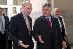 Norbert Lammert, Philippos Petsalnikos