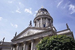 Die Ausstellung Wege - Irrwege - Umwege ist im Deutschen Dom in Berlin zu sehen.