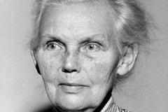 Die liberale Politikerin Marie-Elisabeth Lüders gehörte zu den bedeutendsten Sozialpolitikerinnen und wichtigsten Vertreterinnen der Frauenbewegung in Deutschland.