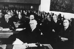 Der Parlamentarische Rat tagte vom 1. September 1948 bis zum 23. Mai 1949 in Bonn.