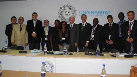 Teilnehmer der Präsidiumssitzung der Globalen Parlamentariergruppe für Habitat am 9. April 2014, Welt Urban Forum 7 Medellín - Kolumbien