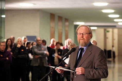 Bundestagsvizepräsident Wolfgang Thierse eröffnete die Ausstellung.