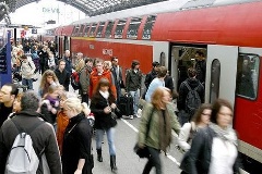 Zug in Bahnhof