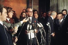 Nach dem Wahlsieg Willy Brandts war das Medieninteresse groß.
