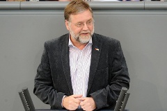 Gustav Herzog ist Mitglied im Verkehrsausschss und für die SPD-Fraktion Berichterstatter für die Binnenschifffahrt.