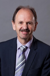 Dr. Bernhard Fischer