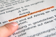 Ehrenamtlich in der Jugendhilfe Tätige benötigen ein erweitertes Führungszeugnis.