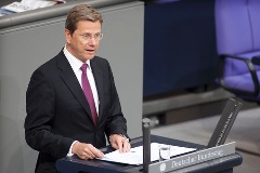 Außenminister Dr. Guido Westerwelle (FDP) bei der Regierungserklärung