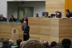 Bundestagspräsident Lammert spricht vor dem litauischen Parlament