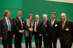 Gäste bei Bundetagsvizepräsidentin Ulla Schmidt (Mitte): von links Hugh Dykes, Angus MacNeil, Paul Farrelly, Andy Love, Alok Sharma, Swraj Paul.