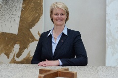 Anja Karliczek (CDU/CSU) im Andachtsraum des Reichstagsgebäudes