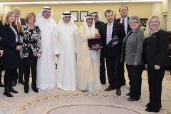 Die Delegation mit Michael Hennrich (Vierter von rechts) im kuwaitischen Parlament; links daneben Adel Musaed Al-Jarallah Al-Khorafi