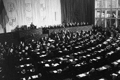 Konstituierende Sitzung des ersten Deutschen Bundestages am 7. September 1949