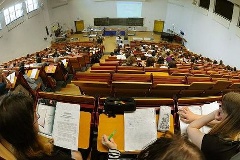 Der Bundestag berät über die 23. BAföG-Novelle und das Gesetz zur Schaffung eines nationalen Stipendienprogramms