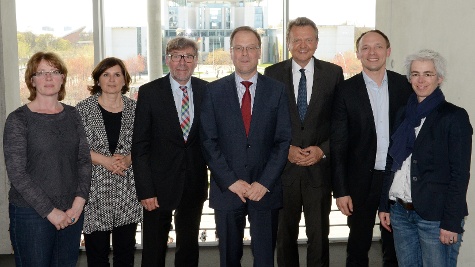 Tabea Rößner, Ute Bertram, Ausschussvorsitzender Siegmund Ehrmann, EU-Kommissar Tibor Navracsics, Martin Dörmann, Marco Wanderwitz, Ulle Schauws 