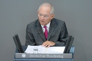 Bundesfinanzminister Wolfgang Schäuble bei der Einbringung des Bundeshaushalts 2016 im Bundestag