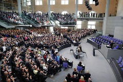 Die Bundesversammlung tritt im Plenarsaal des Bundestages zusammen.