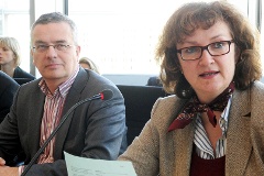 Markus Löning (links) und Gabriele Molitor (rechts) im EU-Ausschuss.
