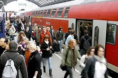 Zug in Bahnhof