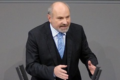 Rainer Arnold, Obmann der SPD im Verteidigungsausschuss
