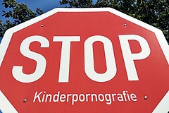 Stop-Schild Kinderpornografie