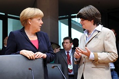 Bundeskanzlerin Merkel als Zeugin. Maria Flachsbarth leitet die Sitzung.