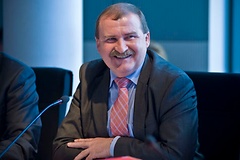 Max Straubinger ist stellvertretender Vorsitzender des Ausschusses für Arbeit und Soziales.