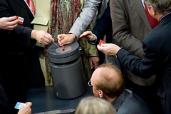 Wahlurne im Plenum