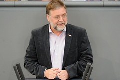 Gustav Herzog ist Mitglied im Verkehrsausschss und für die SPD-Fraktion Berichterstatter für die Binnenschifffahrt.