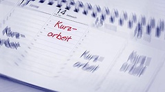 Kalender mit Eintrag Kurzarbeit