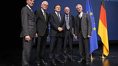 vlnr: Dieter Berg, Robert Bosch Stiftung; Hans-Gert Pöttering (CDU) Vorsitzender der KAS und früherer Präsident des EP; Norbert Lammert, EU-Kommissionspräsident José Manuel Barroso; Volker Hassemer, Stiftung Zukunft Berlin