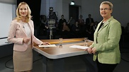 Die Vorsitzende des Petitionsausschusses Kersten Steinke (rechts) vor einem Interview mit dem Parlamentsfernsehen