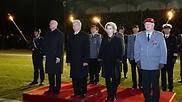 Norbert Lammert, Joachim Gauck, Ursula von der Leyen, Generalinspekteur Volker Wieker beim Großen Zapfenstreich