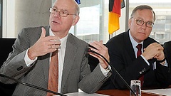 Bundestagspräsident Norbert Lammert und Vorsitzender des Präsidiums Richter des Bundesverfassungsgerichts Prof. Dr. h.c. Rudolf Mellinghoff